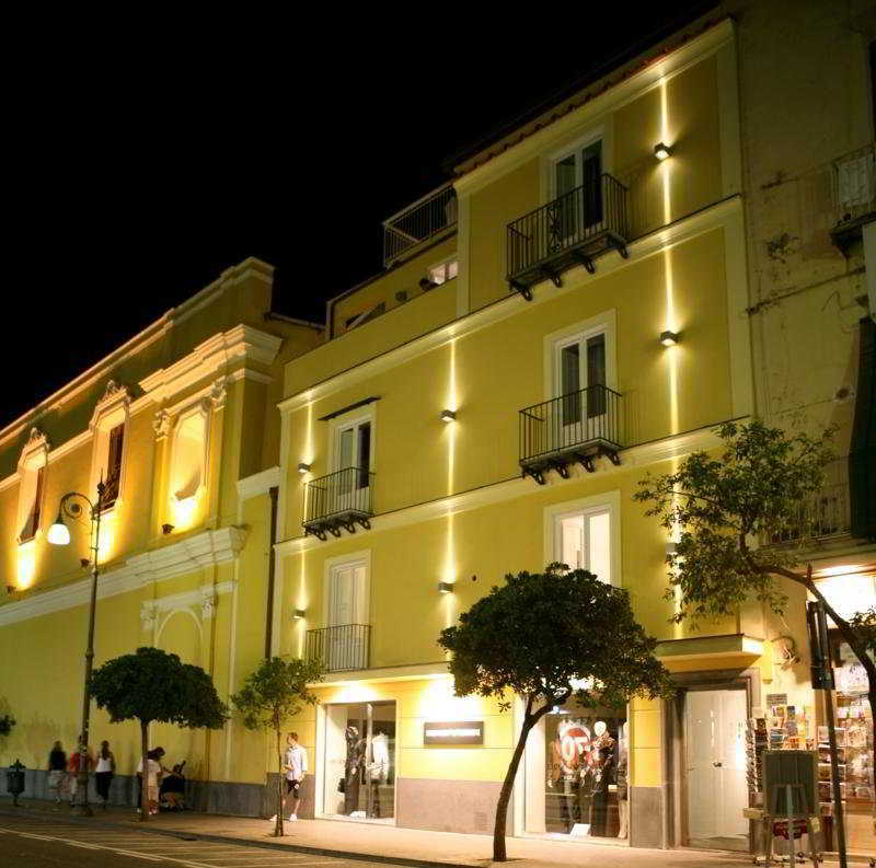 Bed and Breakfast Palazzo Tritone & Abagnale Península Sorrentina Exterior foto